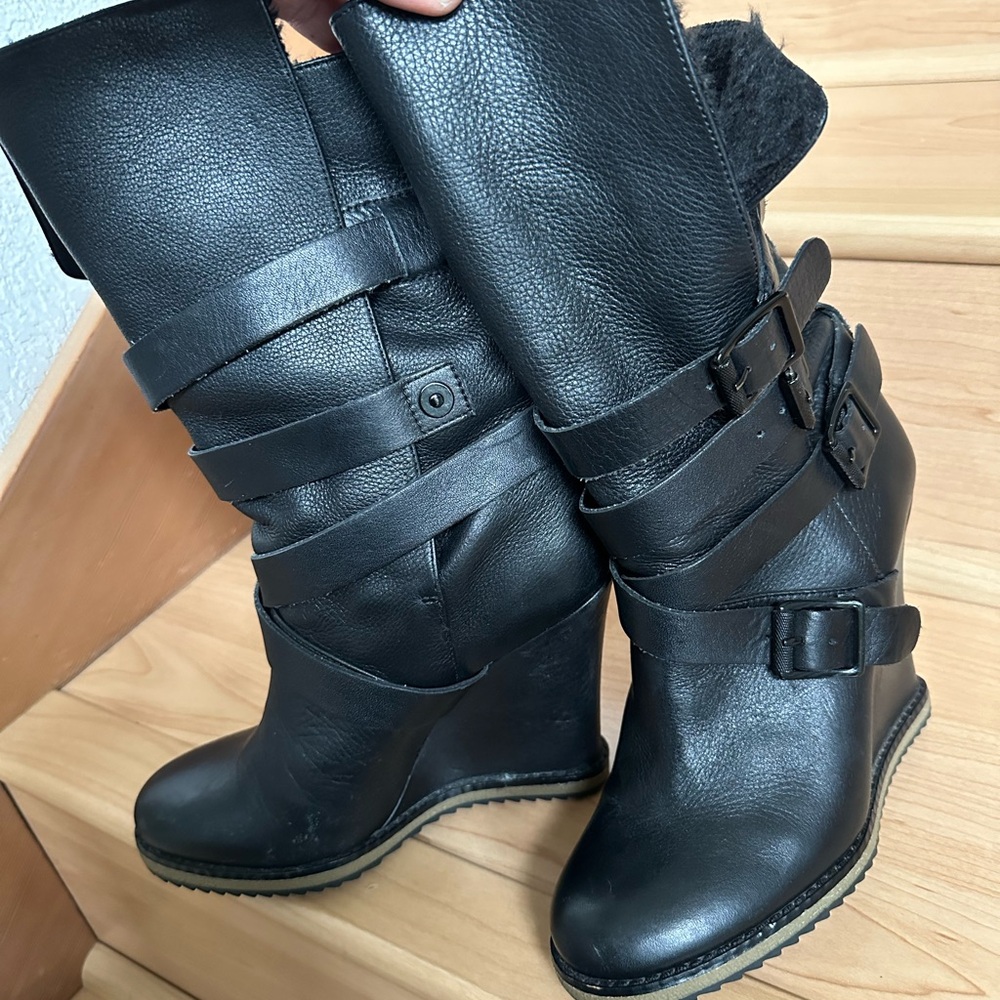 Sam Edelman Black Leather Wedge Boots Size 7 Womens